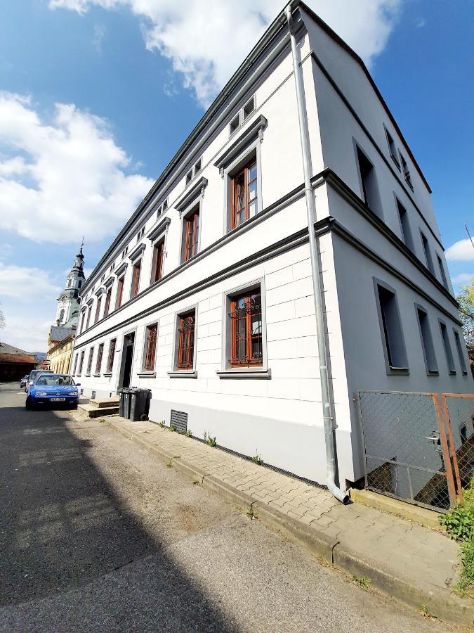 Apartman Spalovka Nový Bor Dış mekan fotoğraf